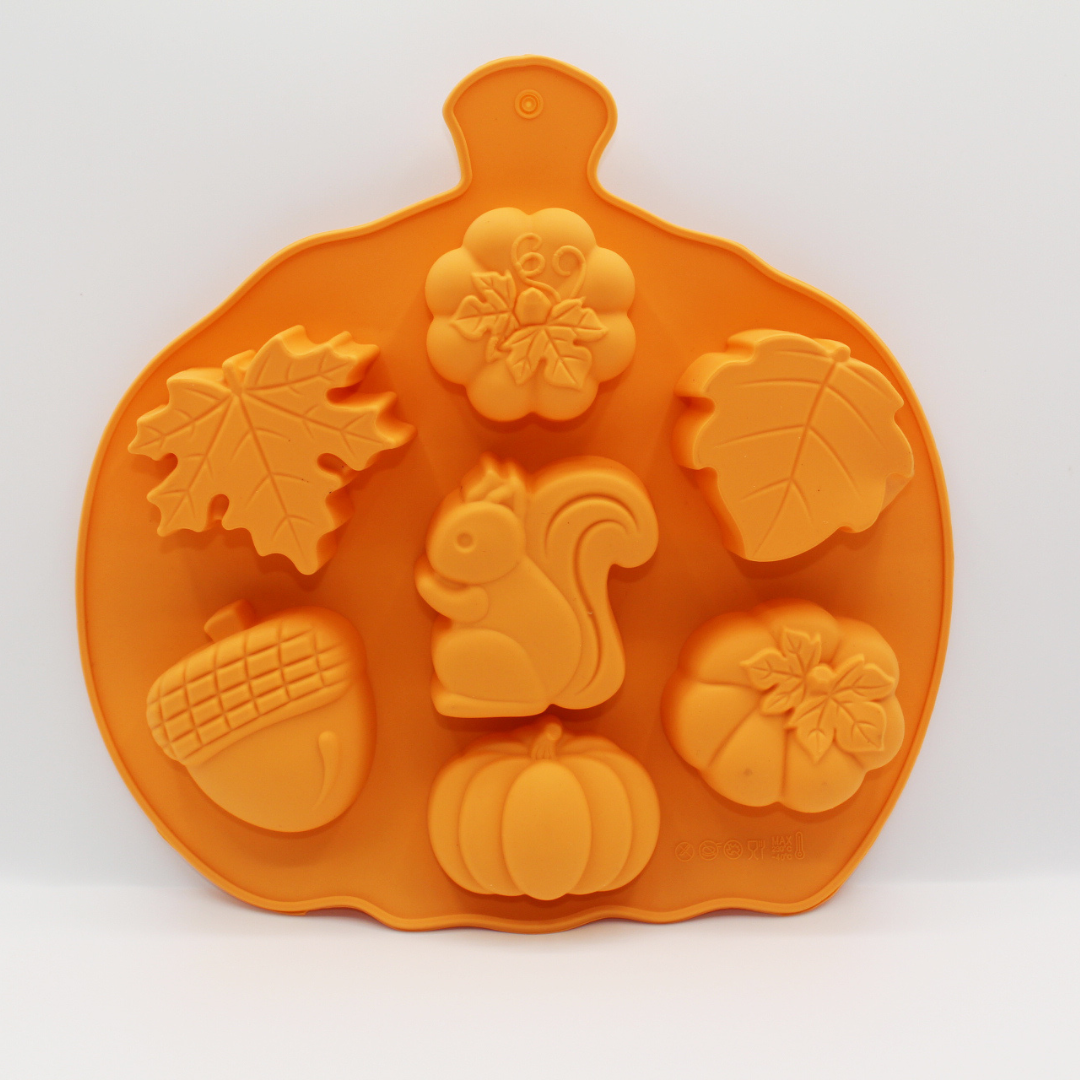 Autumn Soap Making Kit with Shea Butter, Goat’s Milk, or Hemp Soap Base, Essential Oils, Powders & Pumpkin Mold