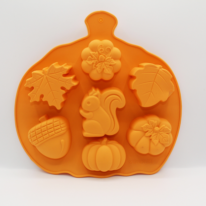 Autumn Soap Making Kit with Shea Butter, Goat’s Milk, or Hemp Soap Base, Essential Oils, Powders & Pumpkin Mold